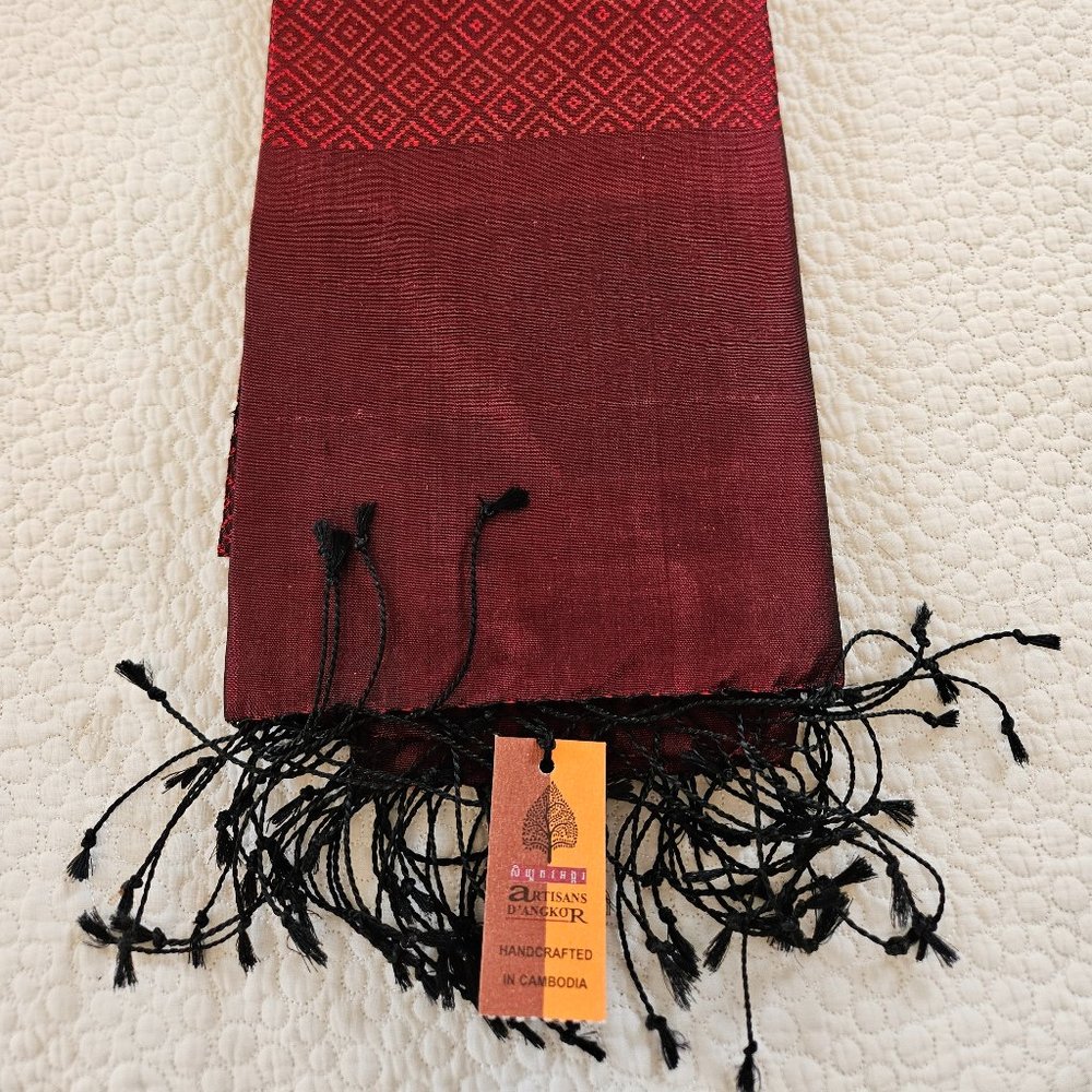 100% handwoven silk wrap Cambodia